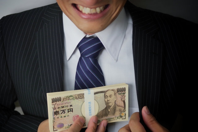 ヤミ金業者は金をせしめてほくそ笑む。富里市で弁護士に無料相談して解決へ