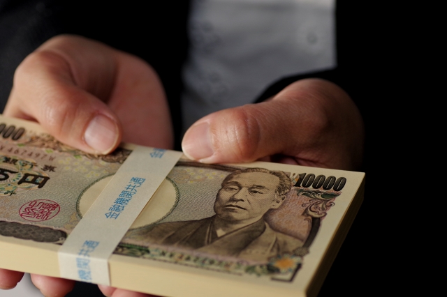 闇金業者に大金を渡してしまう。大阪狭山市の弁護士や司法書士への無料相談に一歩踏み出す
